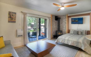 Studio Purgatory Townhome 111